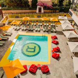 Ryans - Only Adults Aparthotel